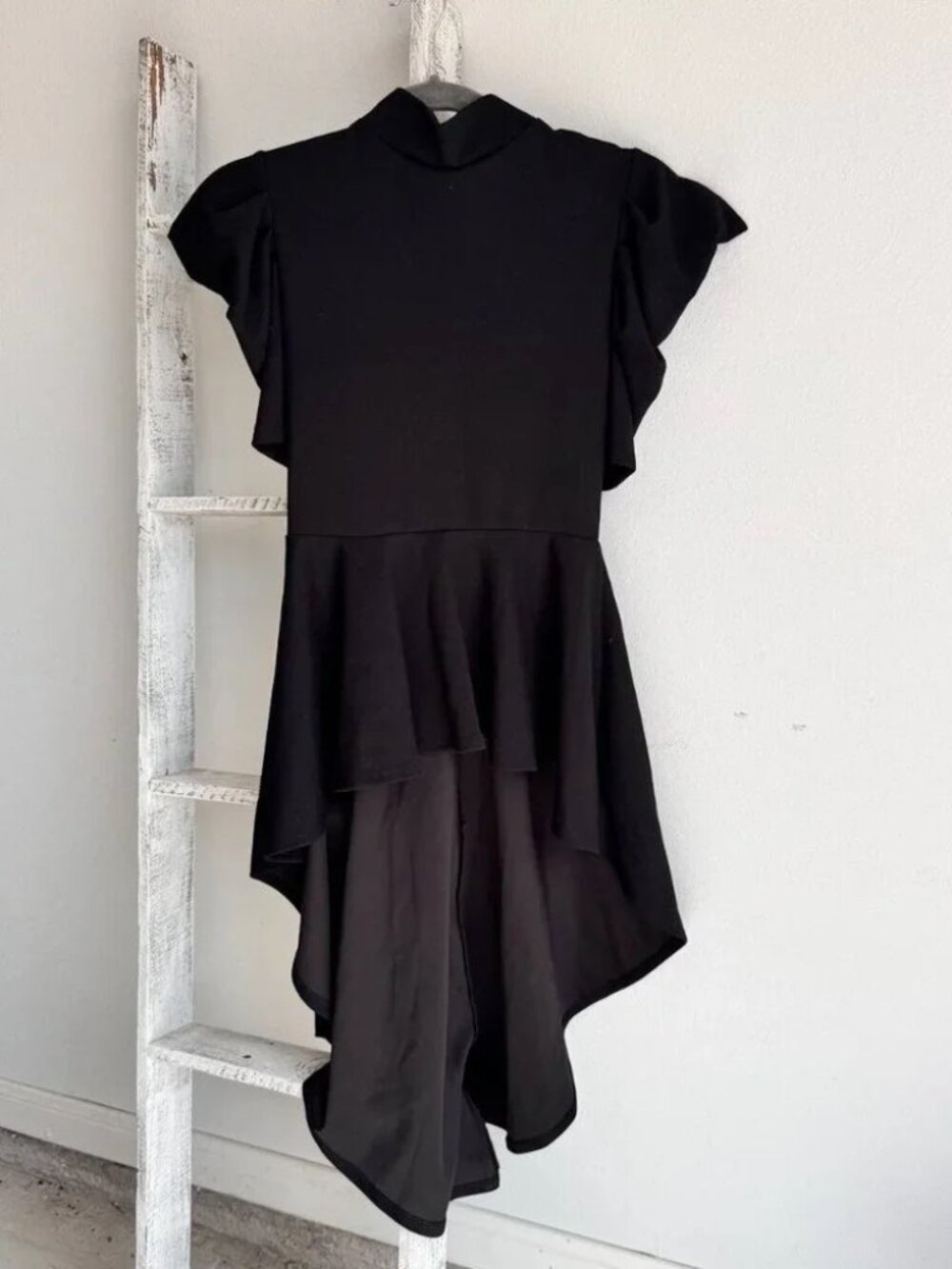 Top Chic Black Ruffle High-Low Dress with Peplum Waist